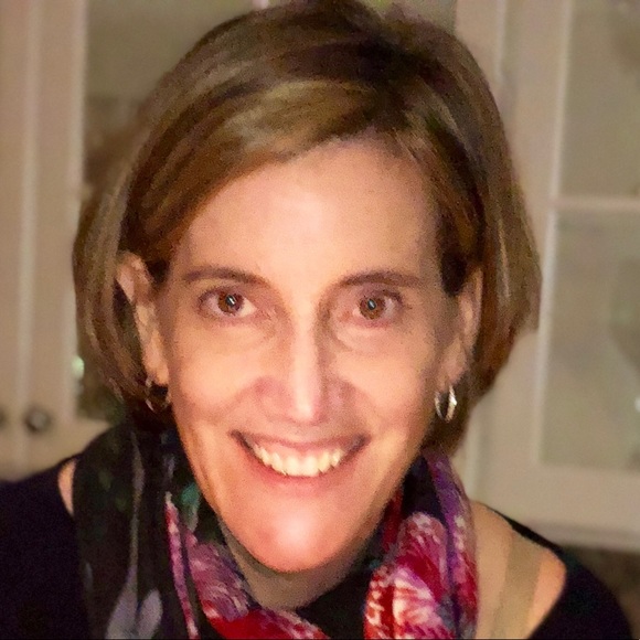 Meet your Posher, Alexandra - Picture 1 of 1